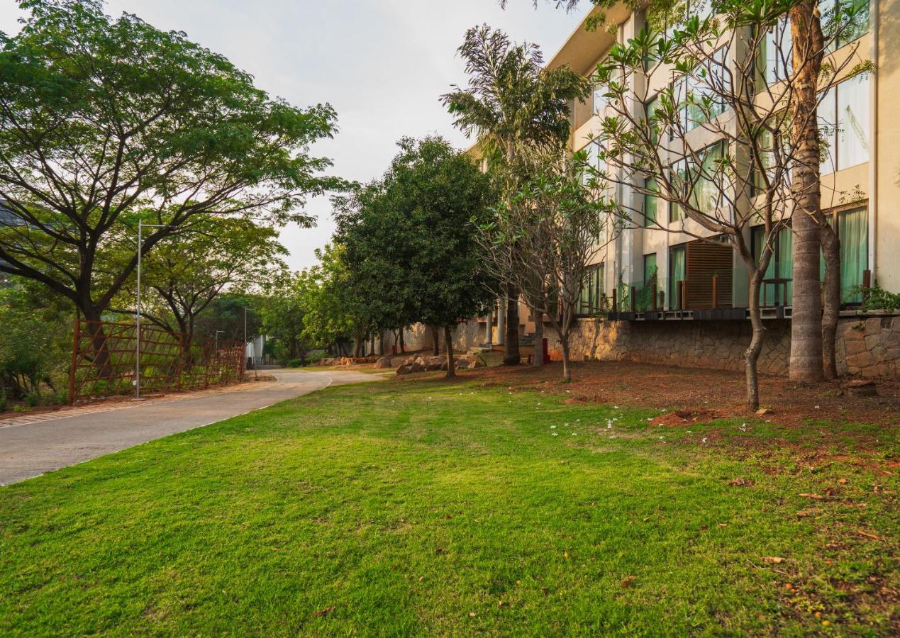 Hyatt Hyderabad Gachibowli Hotel Exterior photo